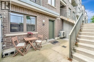 350 Fisher Mills Rd in Cambridge, ON - Building Photo - Building Photo