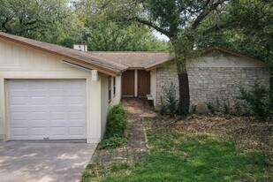 7703 Peaceful Hill Ln in Austin, TX - Building Photo