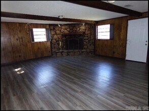 5813 La Mirado Dr in North Little Rock, AR - Building Photo - Building Photo
