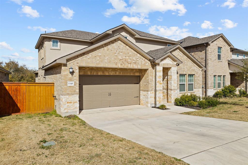 1345 Longhorn Ranch Dr in Leander, TX - Building Photo