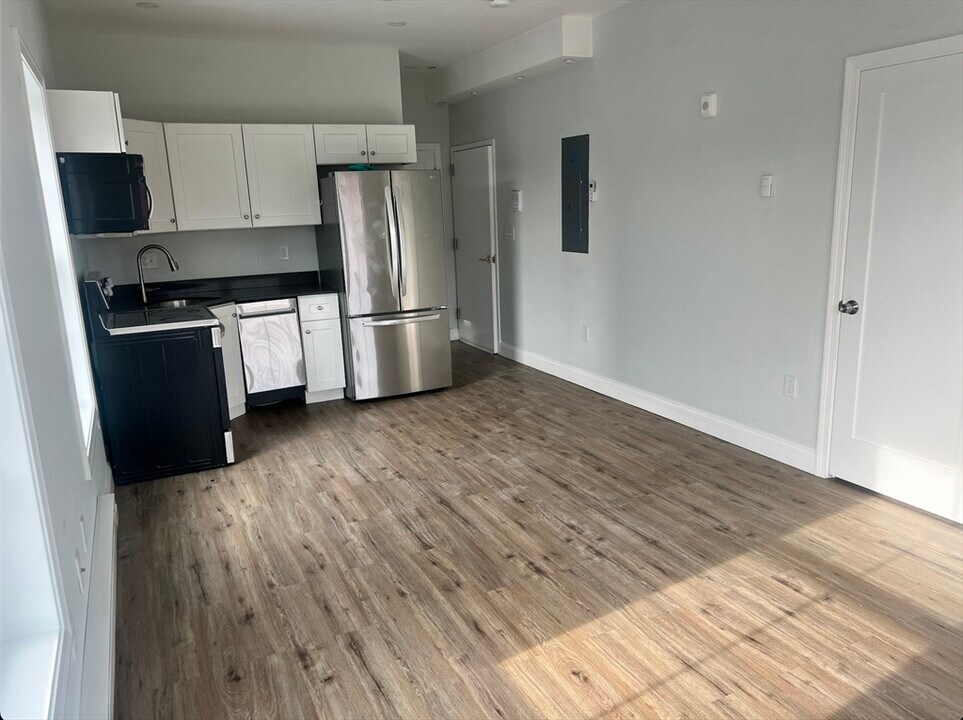 178 Elm St in Everett, MA - Building Photo