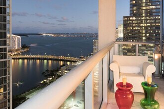 485 Brickell Ave in Miami, FL - Foto de edificio - Building Photo