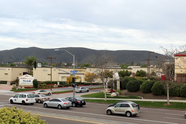 Apartamentos Alquiler en Sabre Springs, CA