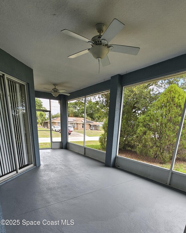 901 Culpepper Ave SE in Palm Bay, FL - Building Photo - Building Photo
