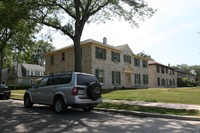 2605 W Capitol Dr in Milwaukee, WI - Foto de edificio - Building Photo