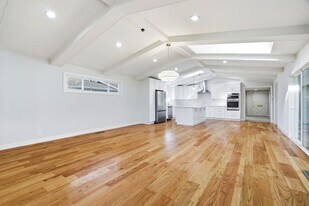 3308 Oxford Ln in San Jose, CA - Building Photo