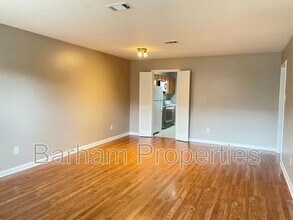 4133 NE Stallings Dr in Nacogdoches, TX - Building Photo - Building Photo