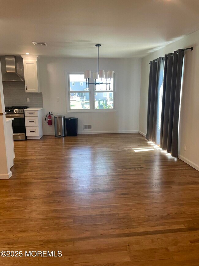 127 Hulick St in Long Branch, NJ - Building Photo - Building Photo