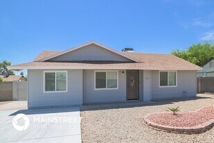 7223 W Mercer Ln in Peoria, AZ - Building Photo