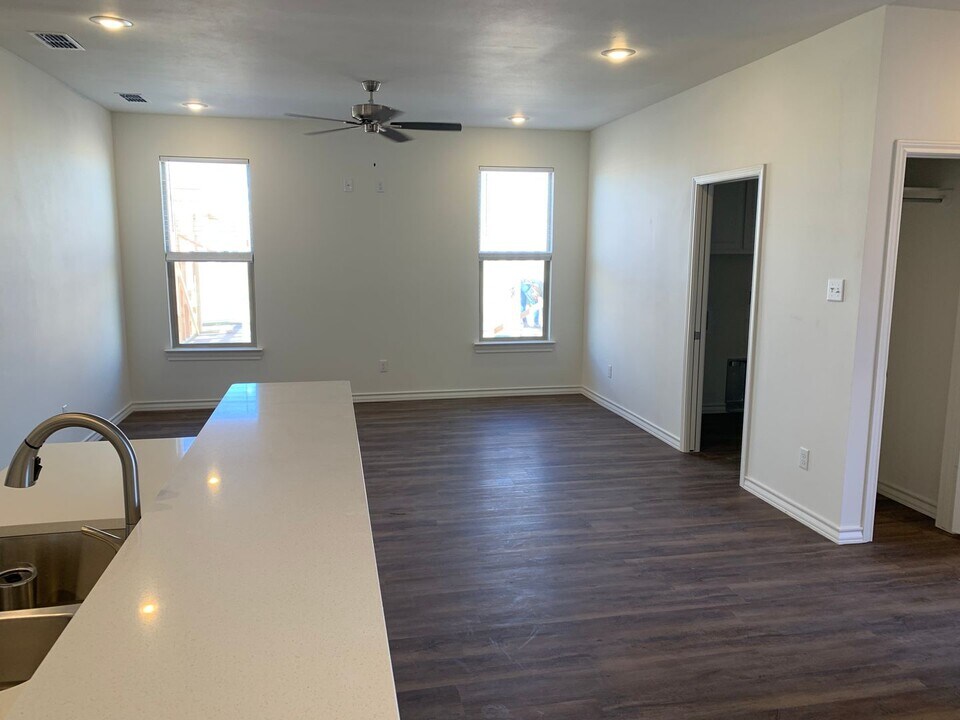 5523 Kemper St in Lubbock, TX - Building Photo