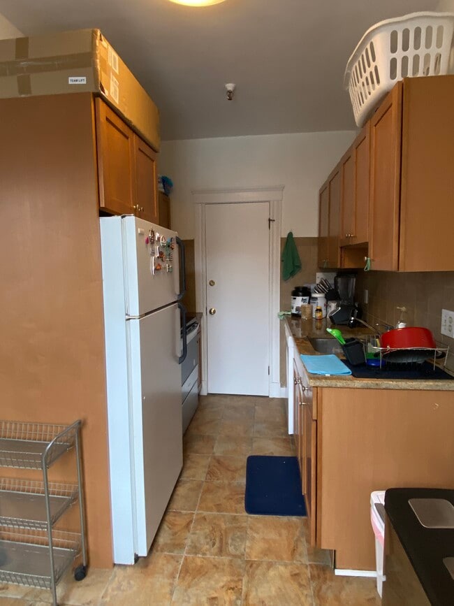 property at 6 Sutherland Rd