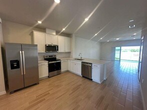 4220 Chester Spgs Blvd in Davenport, FL - Building Photo - Building Photo