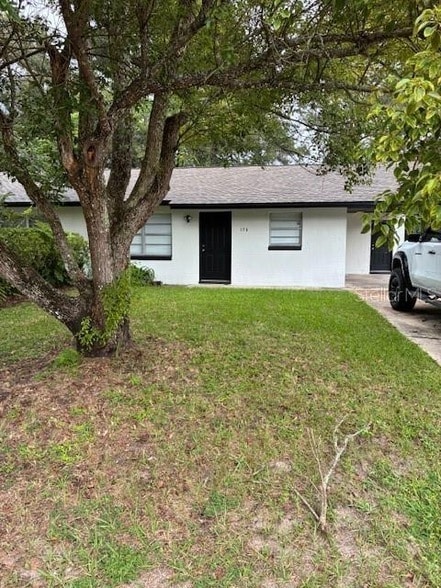 134 E Kicklighter Rd in Lake Helen, FL - Foto de edificio - Building Photo