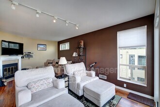 2125 Westlake Ave N in Seattle, WA - Building Photo - Building Photo