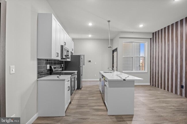 property at 405 N Simpson St