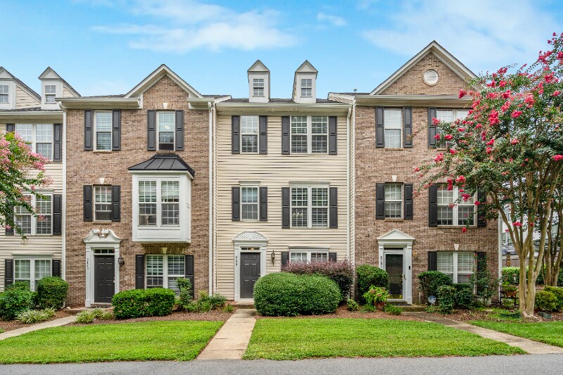 8177 Millwright Ln in Charlotte, NC - Building Photo