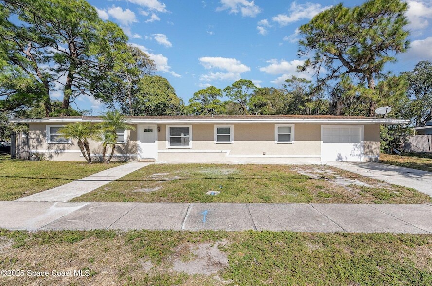 1044 Holmes St, Unit One Bedroom - Double Occupancy in Cocoa, FL - Building Photo