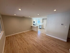 1631 Frisbie Ct in Concord, CA - Building Photo - Building Photo