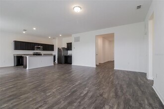 101 Hidden Lk Lp in Haines City, FL - Building Photo - Building Photo