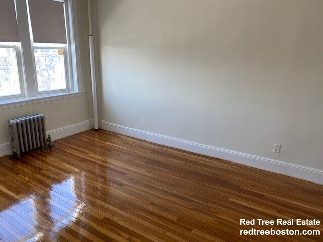 1820 Commonwealth Ave, Unit 29 in Boston, MA - Foto de edificio - Building Photo