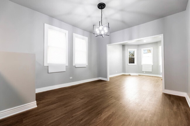 7917 S Ellis Ave in Chicago, IL - Building Photo - Building Photo