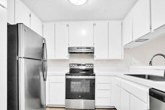 4173 Camino Ticino in San Diego, CA - Building Photo - Building Photo