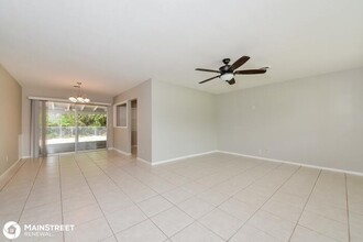 1606 Banyan Dr in Venice, FL - Building Photo - Building Photo