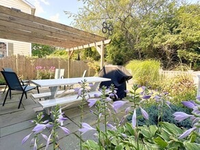 1 B Pigeon Hill Ct in Rockport, MA - Building Photo - Building Photo