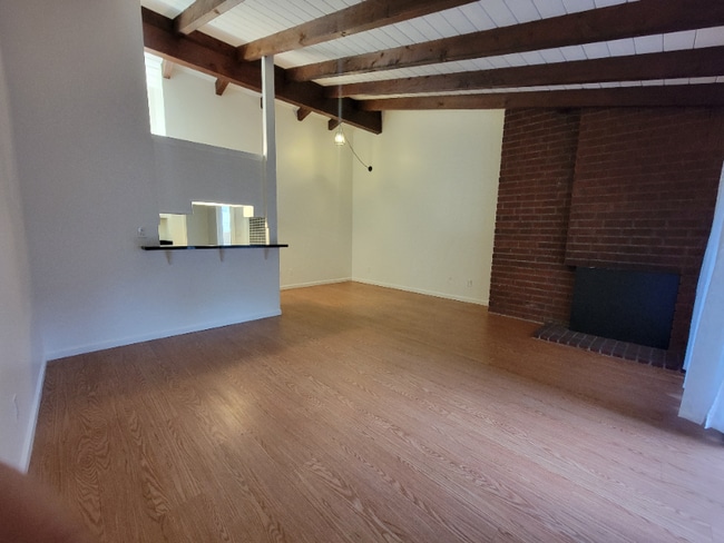 7340 Ventura Canyon Ave in Los Angeles, CA - Building Photo - Building Photo