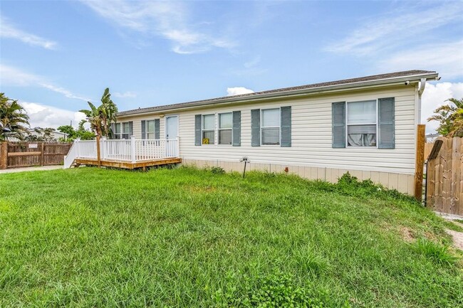 6108 Safford St in Punta Gorda, FL - Building Photo - Building Photo