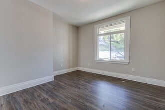 2641 S 18th St in Pittsburgh, PA - Foto de edificio - Building Photo