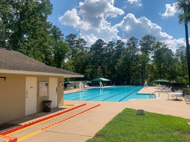 property at 226 Waters Edge