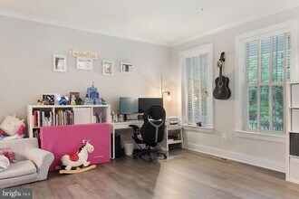 937 Marzoff Rd in Deale, MD - Building Photo - Building Photo