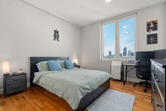 10 Taber St, Unit 608 in Boston, MA - Building Photo - Building Photo