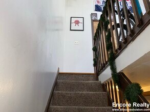 38 Shepard St, Unit 1 in Boston, MA - Building Photo - Building Photo