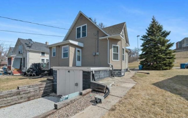 111 21st St in East Moline, IL - Building Photo - Building Photo