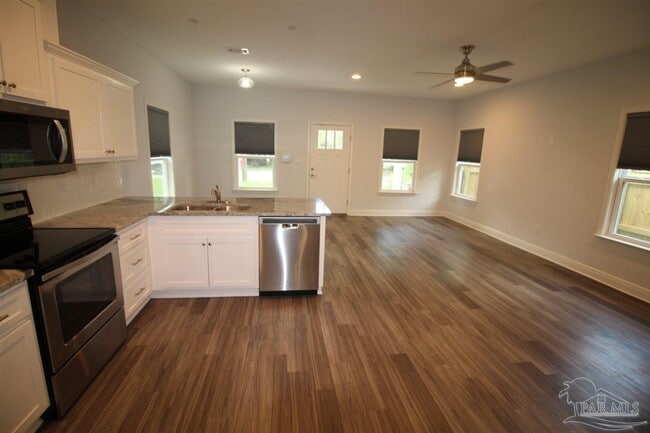 2018 W Gregory St in Pensacola, FL - Building Photo - Building Photo