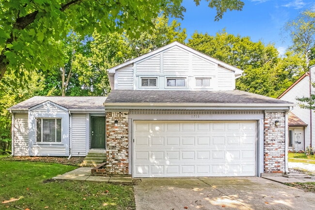 property at 1716 Countryside Dr