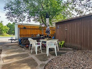 2136 Friendship Pl, Unit 4 in Colorado Springs, CO - Foto de edificio - Building Photo