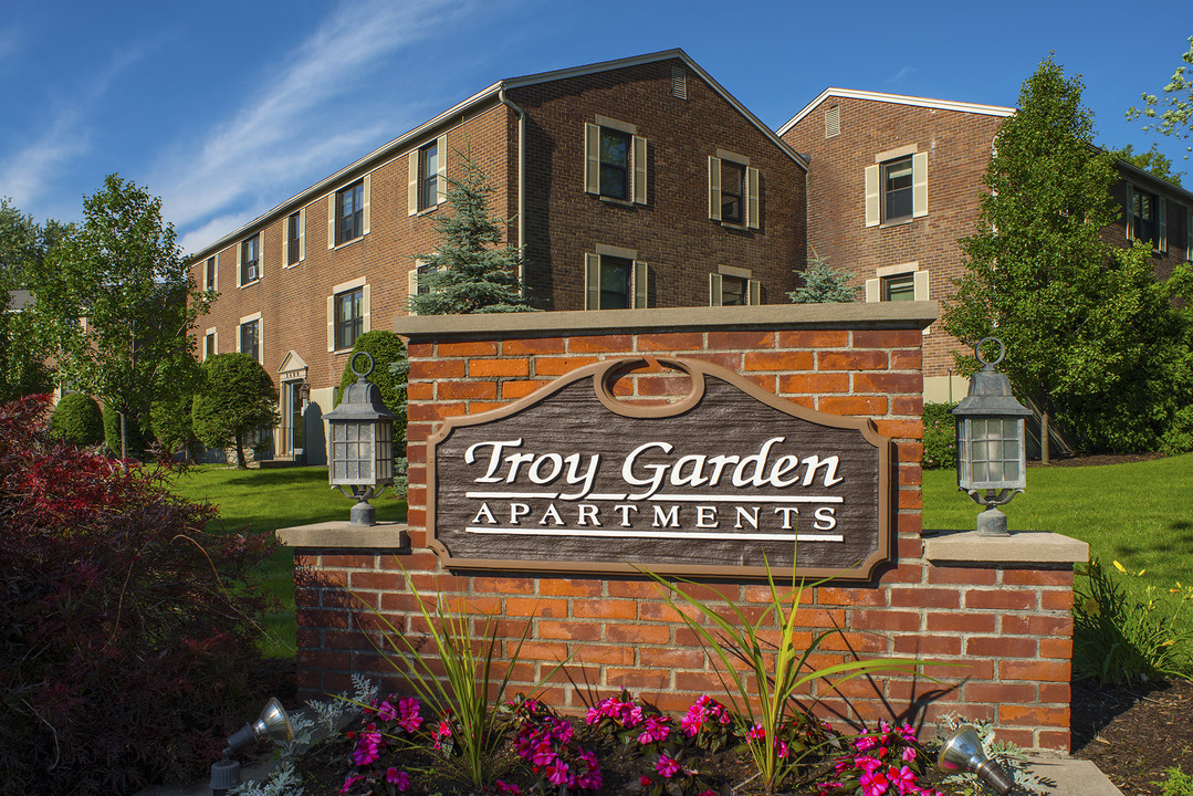 Troy Gardens Apartments Photo