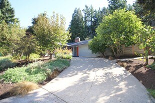 6520 SE Morrison St in Portland, OR - Building Photo