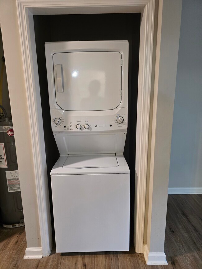 2363 Macon Dr in Atlanta, GA - Building Photo - Building Photo