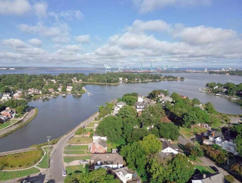 6203 Hampton Blvd in Norfolk, VA - Building Photo