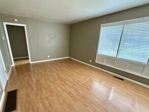 701 NE 22nd Ave, Unit 701 in Camas, WA - Building Photo - Building Photo