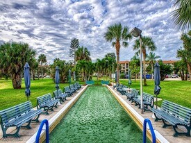 4318 27th Ct SW in Naples, FL - Building Photo