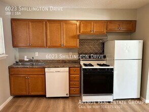 6023 Shillington Dr in Berkeley, MO - Building Photo - Building Photo