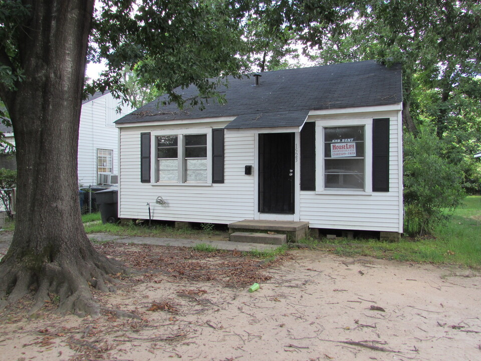 1523 Summers St in Shreveport, LA - Foto de edificio