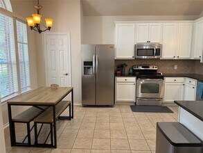 21819 Silent Jasmin Ct in Cypress, TX - Building Photo - Building Photo