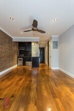 145 E 26th St in New York, NY - Foto de edificio - Building Photo