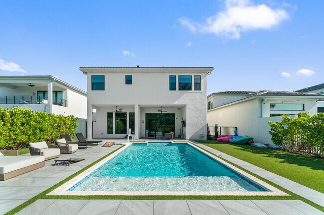 property at 9065 Benedetta Pl
